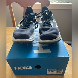 New Hoka Crescendo MD track athletic shoes W9/M7.5